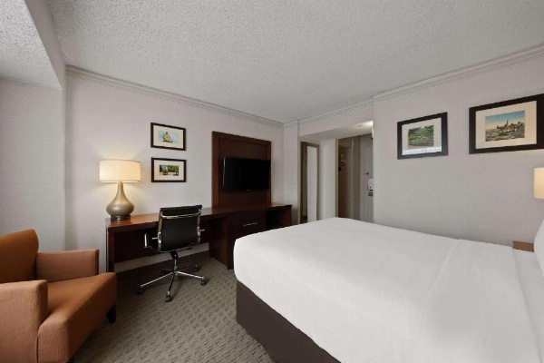 Comfort Inn By The Bay image 24